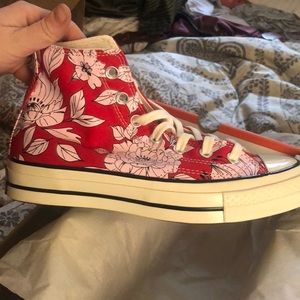 Brand new chuck Taylor flower hi tops